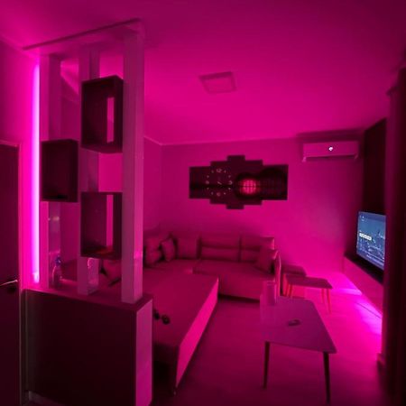 090 Area Apartment ติรานา ภายนอก รูปภาพ