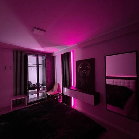 090 Area Apartment ติรานา ภายนอก รูปภาพ