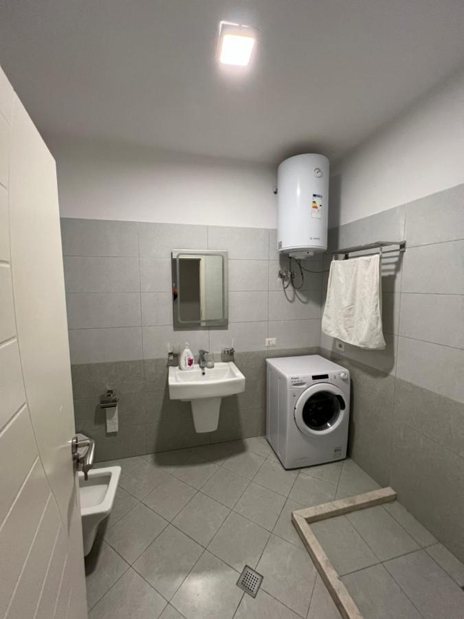 090 Area Apartment ติรานา ภายนอก รูปภาพ