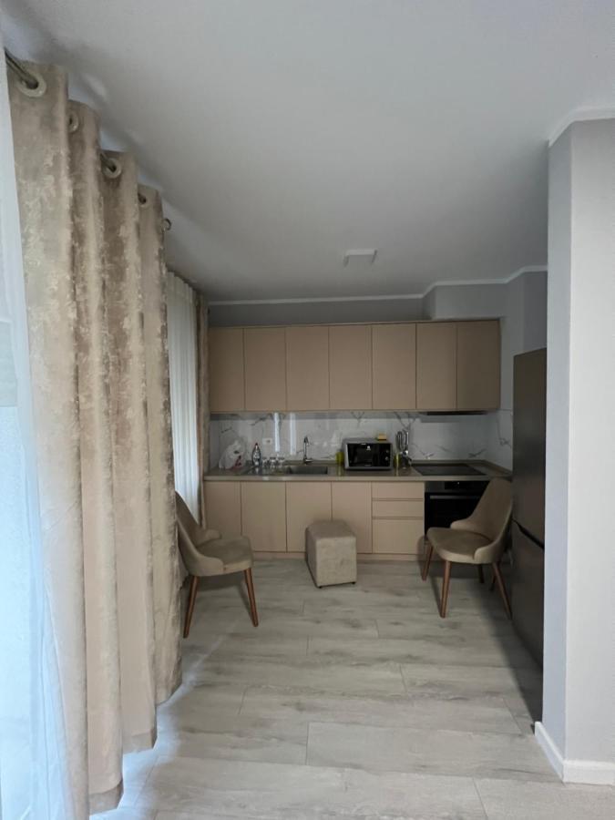 090 Area Apartment ติรานา ภายนอก รูปภาพ